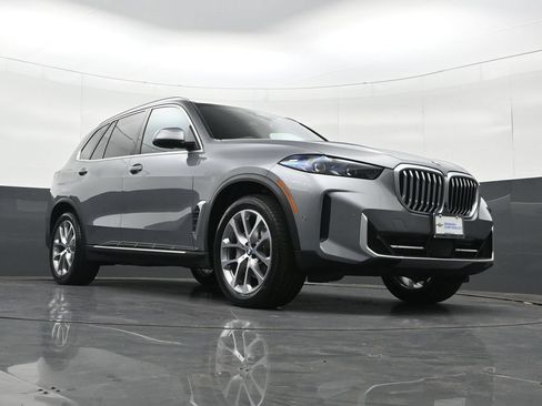 Used 2024 BMW X5 sDrive40i w/ Premium Package RWD image 38