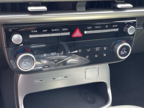 New 2026 Hyundai Ioniq 9 SEL image 26