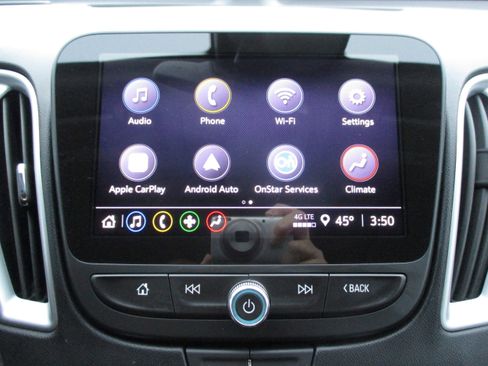 Used 2024 Chevrolet Malibu LT image 19