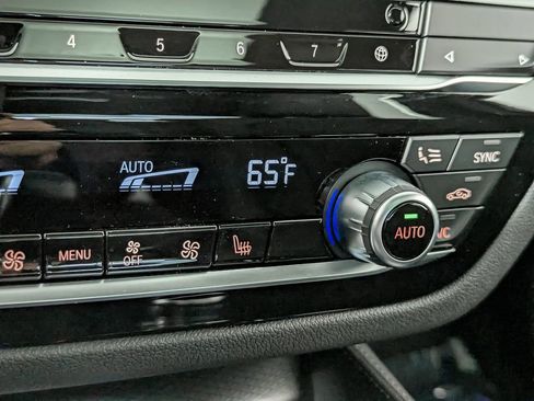 Certified 2023 BMW 530e xDrive w/ Premium Package image 25