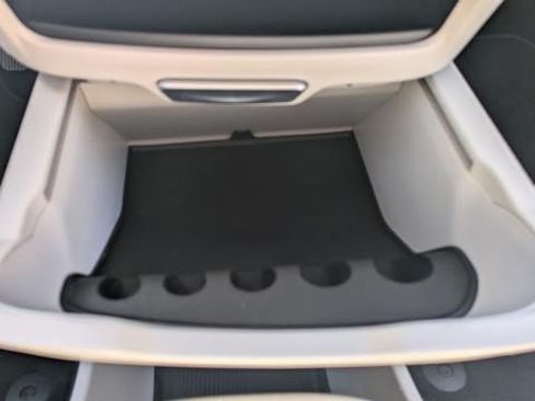 Used 2021 Chrysler Pacifica Touring-L AWD/4WD image 17