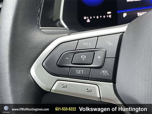 Certified 2022 Volkswagen Jetta SE image 20