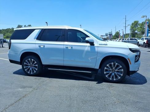 New 2026 Chevrolet Tahoe High Country AWD/4WD image 2