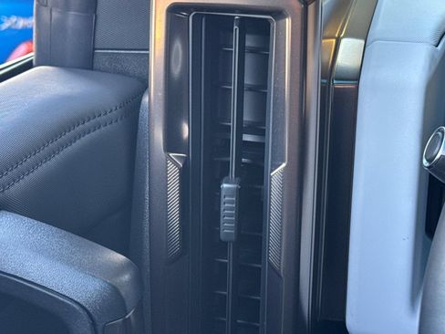 Used 2025 GMC Hummer EV 3X w/ LPO, Dark Essentials Package AWD/4WD image 26