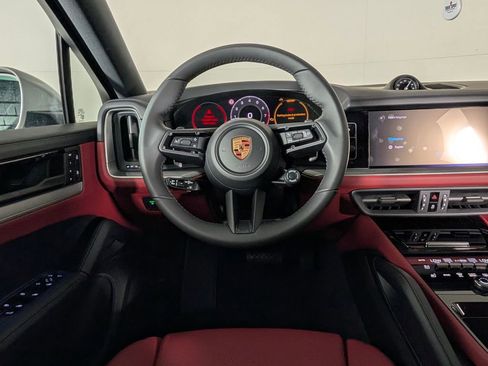 New 2026 Porsche Cayenne Coupe AWD/4WD image 19