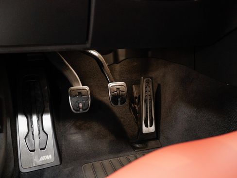 Used 2025 BMW M3 w/ Executive Package image 32