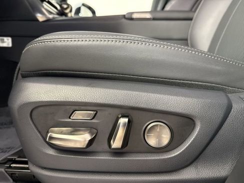 Certified 2025 Lexus LX 600 4WD w/ Interior Upgrade Package image 25