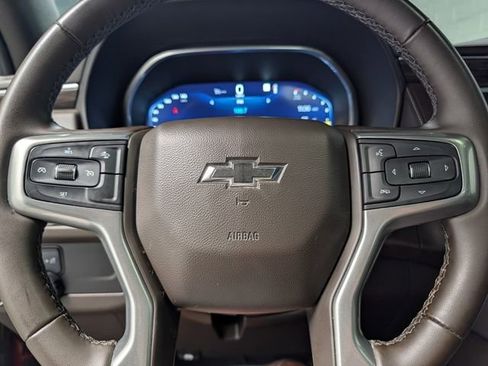 Used 2023 Chevrolet Suburban Z71 AWD/4WD image 23