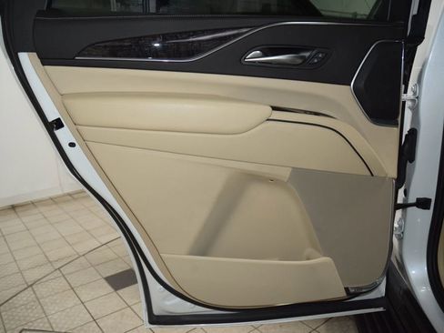 Used 2023 Cadillac Escalade Premium Luxury w/ Performance Package AWD/4WD image 46