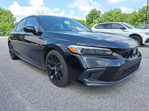 Used 2024 Honda Civic Sport image 1