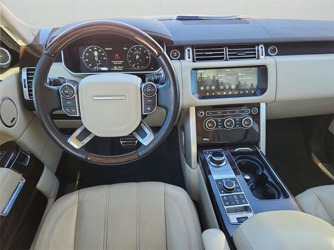 Used 2017 Land Rover Range Rover Supercharged image 10