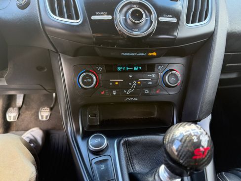 Used 2016 Ford Focus ST w/ Equipment Group 402A image 16