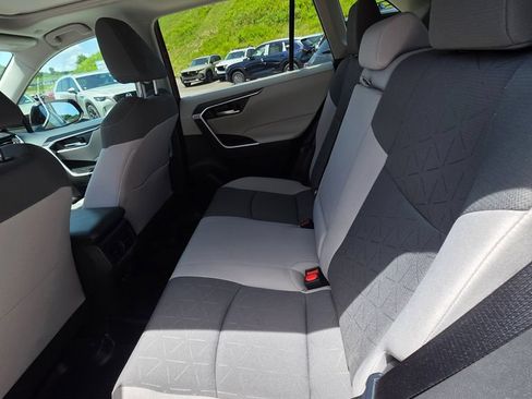 Used 2025 Toyota RAV4 XLE w/ Convenience Package AWD/4WD image 11