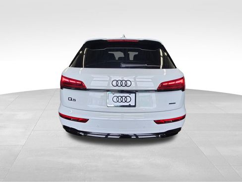 Certified 2024 Audi Q5 e Premium Plus image 6