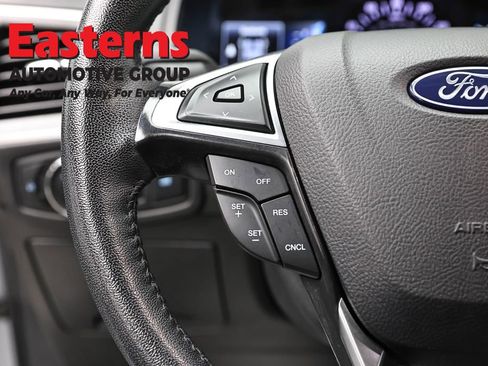 Used 2024 Ford Edge SEL image 15