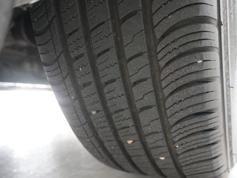 Used 2020 Buick Envision Essence image 30