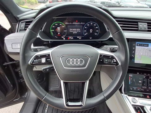 Used 2024 Audi Q8 e-tron Prestige AWD/4WD image 22