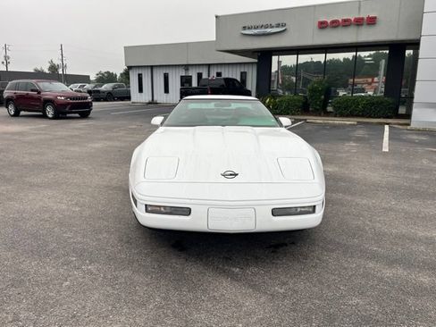 Used 1996 Chevrolet Corvette Coupe RWD image 30