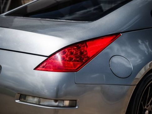 Used 2006 Nissan 350Z Coupe RWD image 41