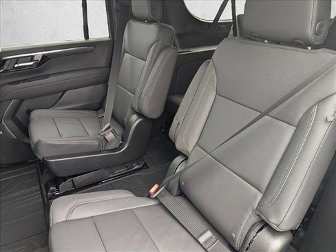 New 2026 Chevrolet Suburban Z71 w/ Z71 Off-Road Package image 16