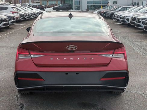New 2026 Hyundai Elantra SEL Sport image 4