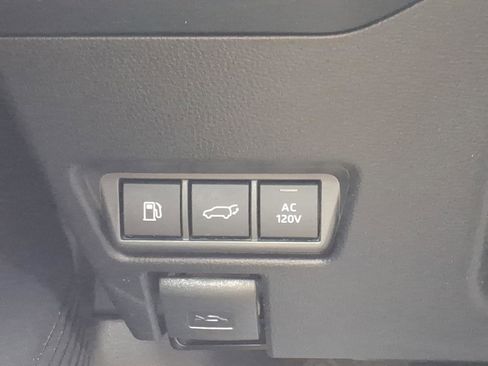 Used 2026 Toyota Prius Plug-In Hybrid w/ Limited Premium Package FWD image 20