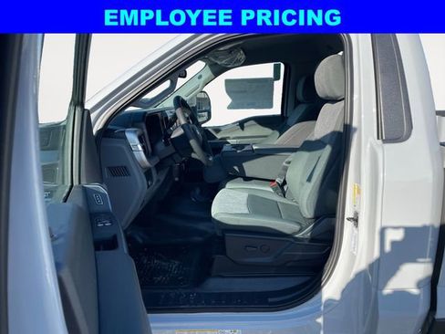 New 2026 Ford F450 XLT w/ FX4 Off-Road Package AWD/4WD image 9