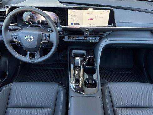 New 2026 Toyota Crown Signia AWD/4WD image 15