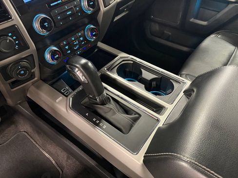 Used 2020 Ford F150 Lariat w/ Equipment Group 502A Luxury AWD/4WD image 30