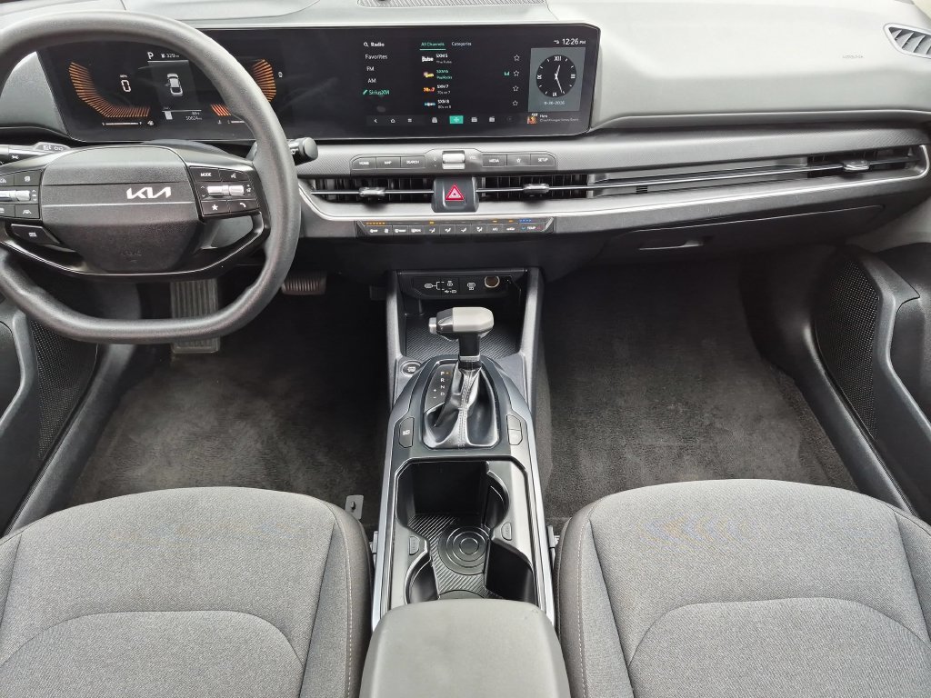 Used 2025 Kia K4 FWD image 25