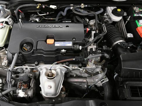 Used 2018 Honda Civic LX image 31