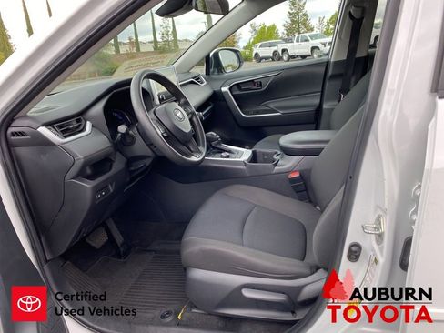Certified 2024 Toyota RAV4 LE AWD/4WD image 31