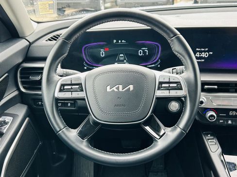 Used 2025 Kia Telluride S AWD/4WD image 16