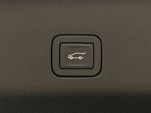 Certified 2026 Cadillac Escalade Platinum Sport image 34