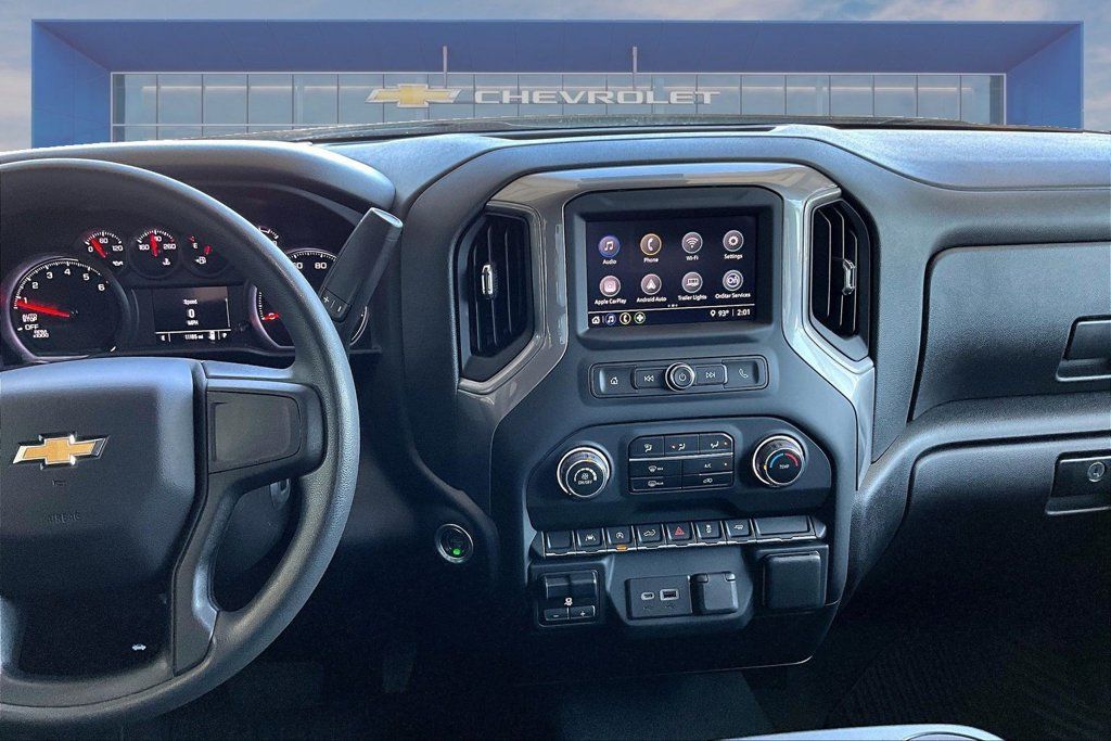 Used 2023 Chevrolet Silverado 1500 Custom RWD image 3