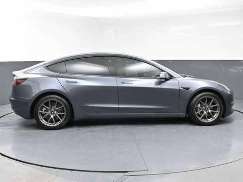 Used 2022 Tesla Model 3 Long Range image 7