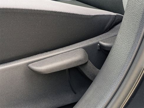 New 2025 Nissan Versa S w/ Trunk Package image 20