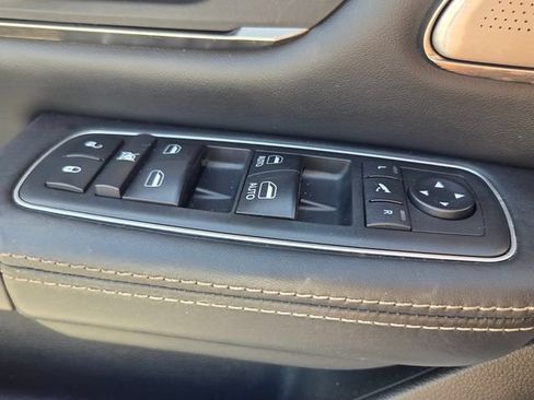 Used 2019 RAM 1500 Limited AWD/4WD image 35
