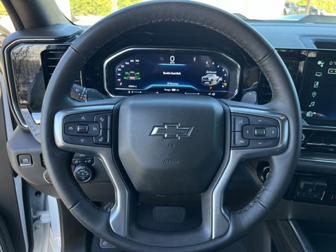 Used 2024 Chevrolet Silverado 1500 LT Trail Boss w/ Convenience Package II image 20