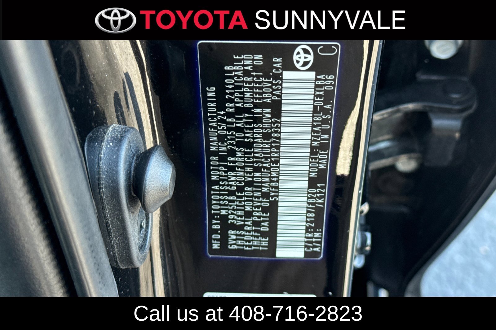 Used 2024 Toyota Corolla LE FWD image 28