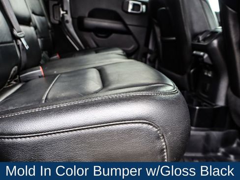 Used 2022 Jeep Wrangler Unlimited Sahara image 18