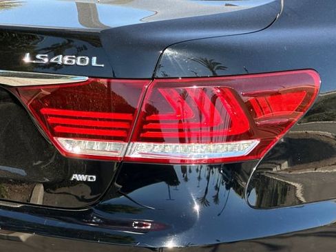 Used 2013 Lexus LS 460 L w/ Preferred Accessory Package image 34