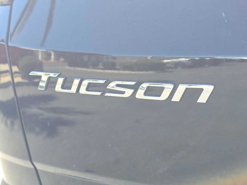 Used 2023 Hyundai Tucson SEL w/ Convenience Package AWD/4WD image 14