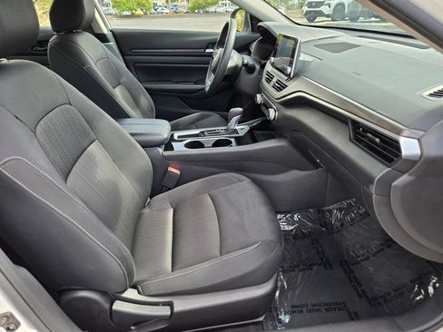 Certified 2024 Nissan Altima 2.5 SV FWD image 22