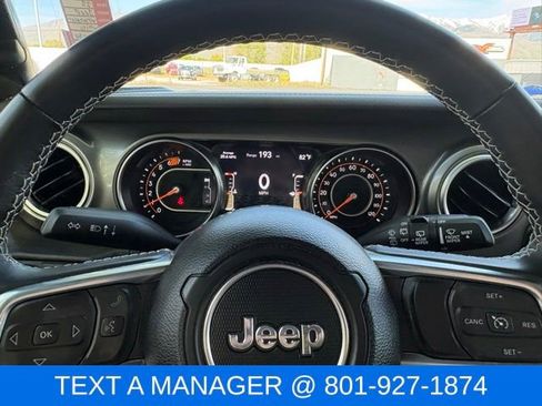 Used 2022 Jeep Wrangler Unlimited Sahara AWD/4WD image 20