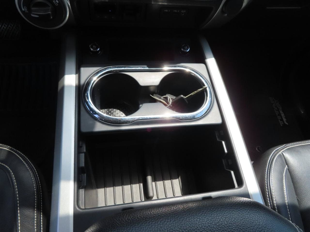 Used 2019 Nissan Titan PRO-4X w/ Pro-4x Convenience Package AWD/4WD image 40