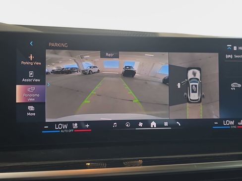 New 2026 BMW X5 sDrive40i w/ M Sport Package RWD image 17