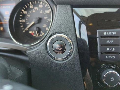 Certified 2019 Nissan Rogue SL w/ Premium Package image 43