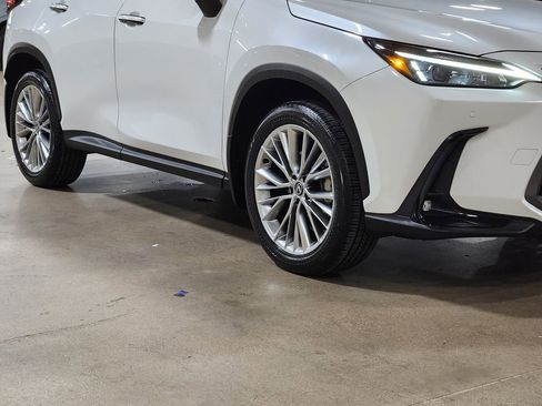 Used 2025 Lexus NX 350 Premium AWD image 16