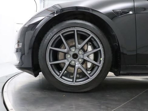 Used 2022 Tesla Model 3 Long Range AWD/4WD image 36
